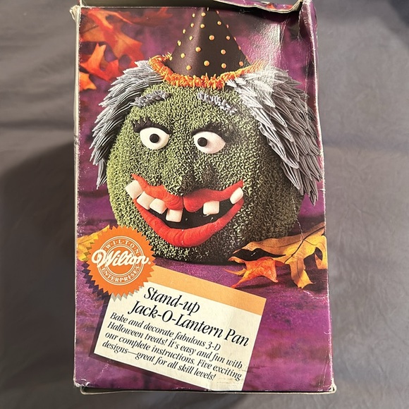 NIB Vintage Wilton Halloween Cake Pan 3D Stand Up Pumpkin Head - Picture 4 of 7